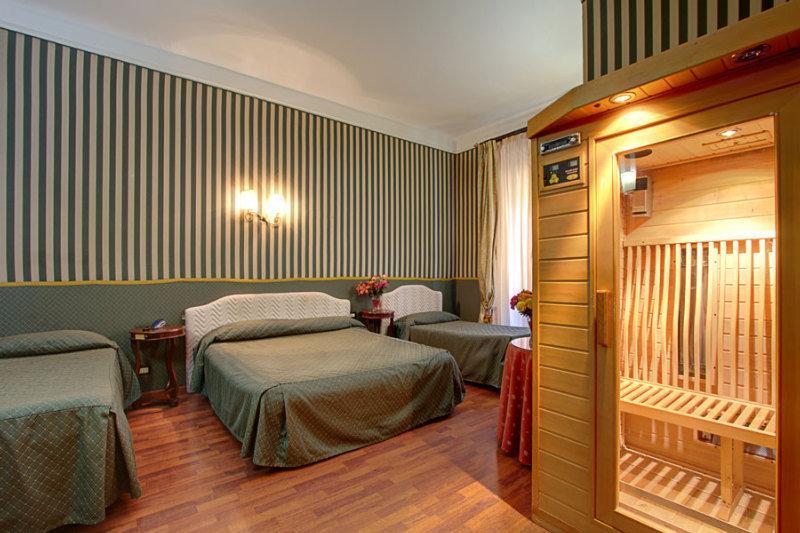Hotel Aquarium Rom Rum bild